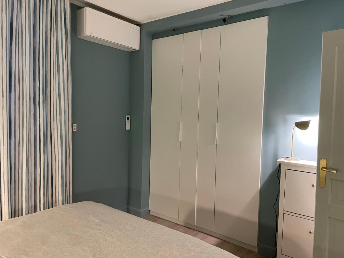 Vue Sur Rade: élégant Climatisé Au Cœur De Historique Apartment