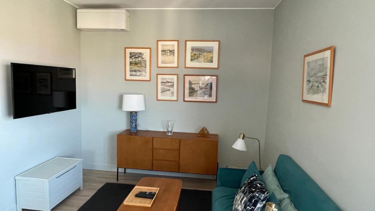 Vue Sur Rade: élégant Climatisé Au Cœur De Historique Apartment
